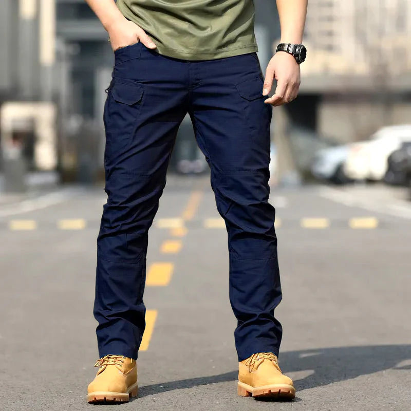Pantalon Tactique Imperméable Homme - Multi-Poches et Renforcé pour Aventures Outdoor